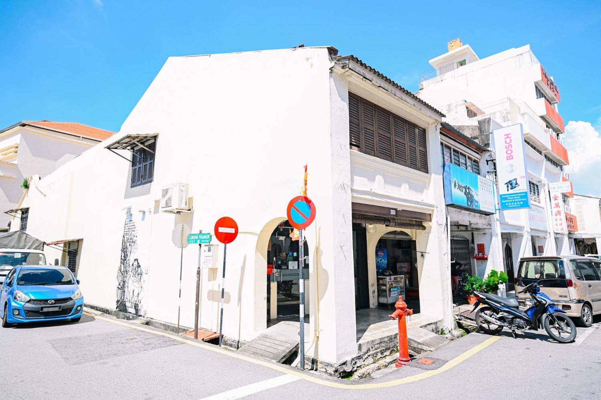 Swing & Pillows @ Beach Street 조지타운 외부 사진